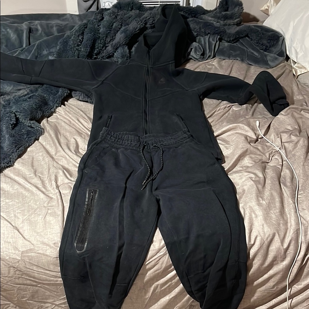 Nike Black Tracksuit Set